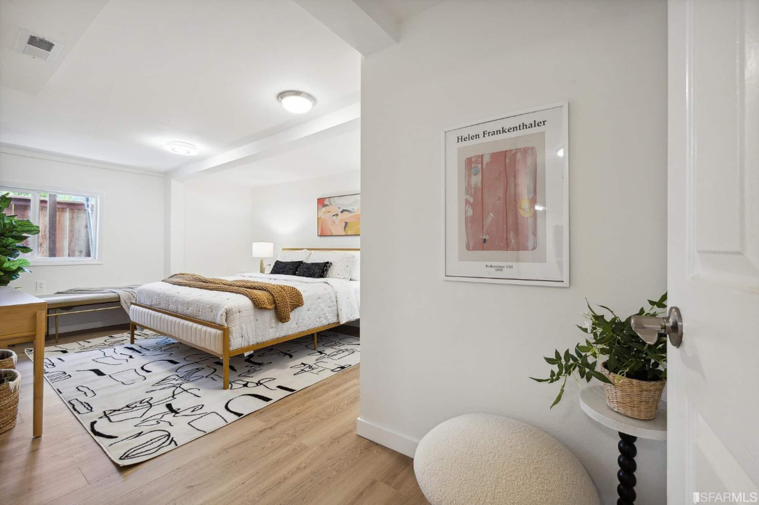 Home in San Francisco · ★4.68 · 1 bedroom · 2 beds · 1 bath - Image 17