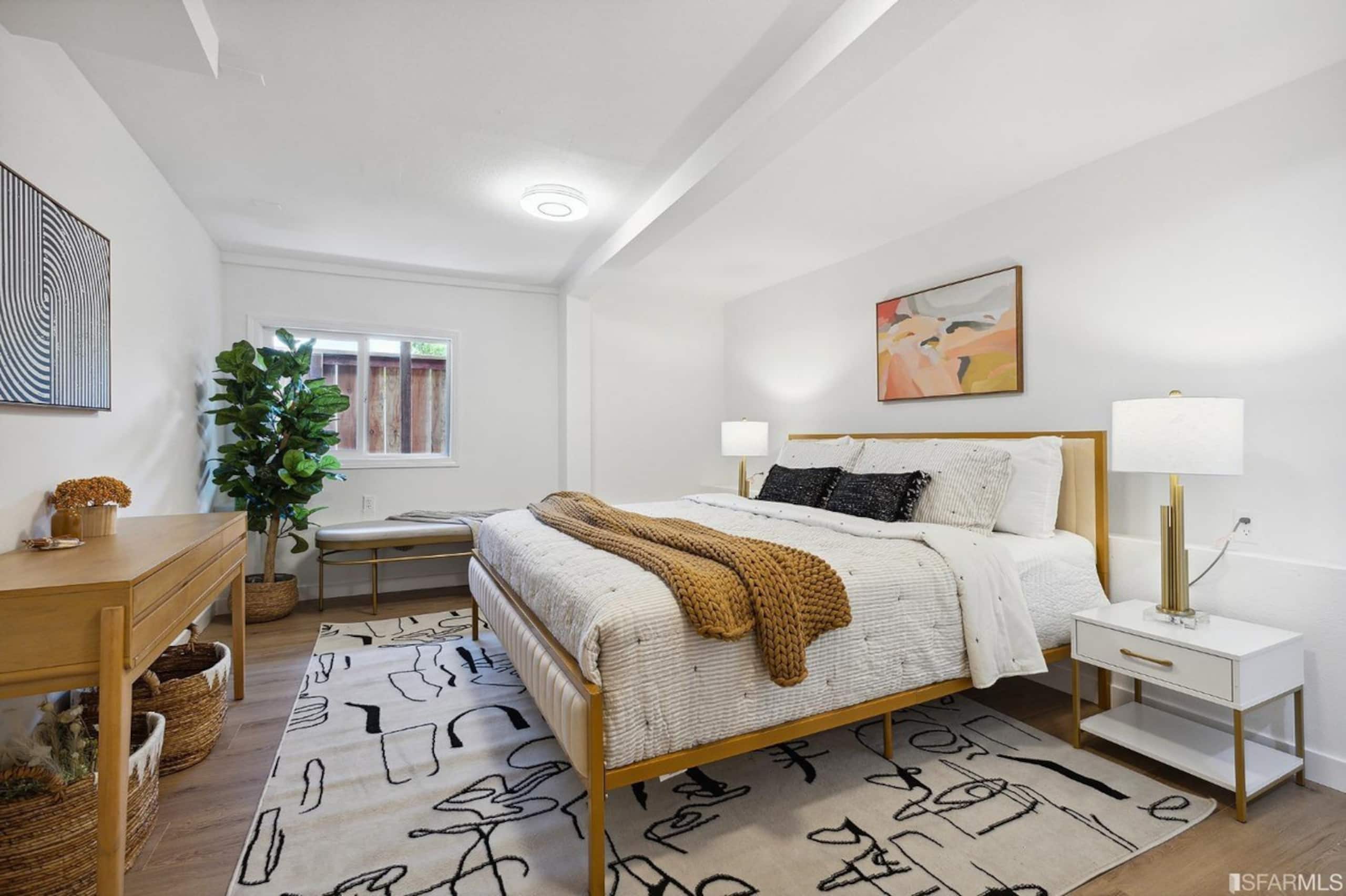 Home in San Francisco · ★4.68 · 1 bedroom · 2 beds · 1 bath - Image 16
