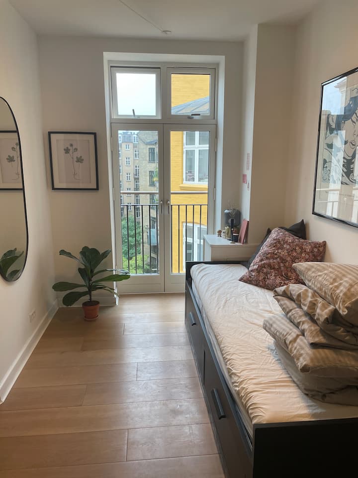 غرفة النوم 1