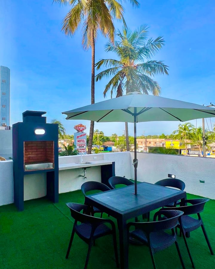 Beach Apartment 12 Guests Power Gen and Wifi