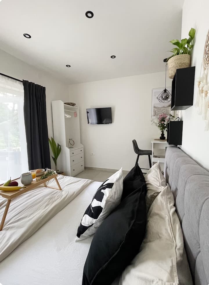 Cozy Studio W Terrace & Partial Sea View + Parking - Abbazia