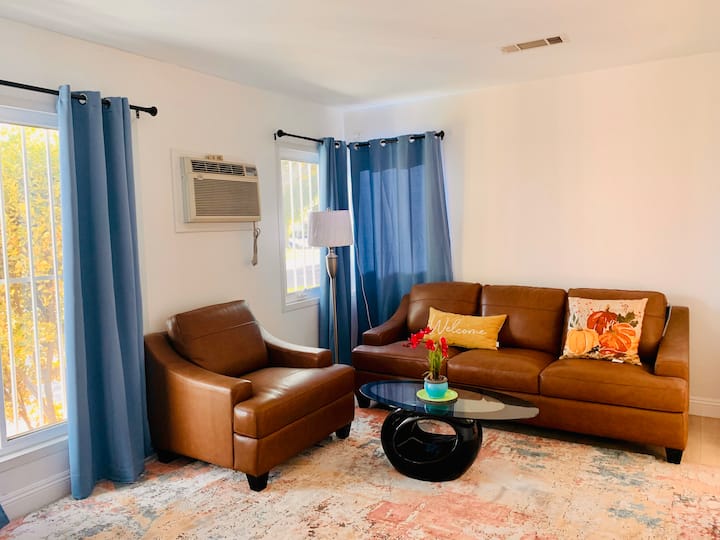 La Luxury Rentals - One Bedroom - Alhambra, CA