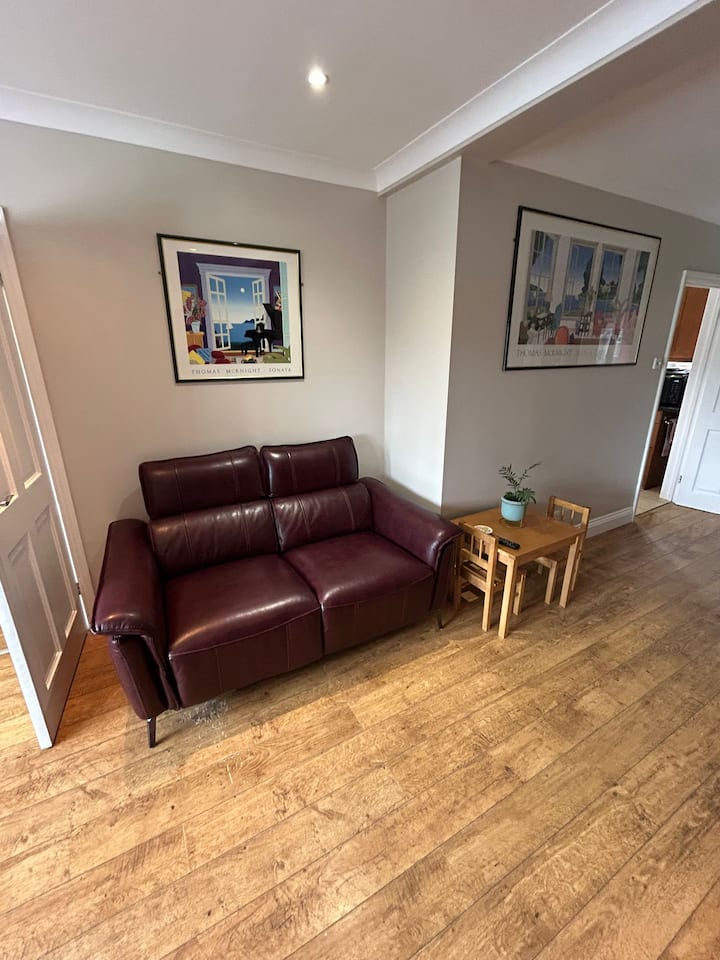 Comfortable Home In Village 30 Mins From London - 布倫特伍德