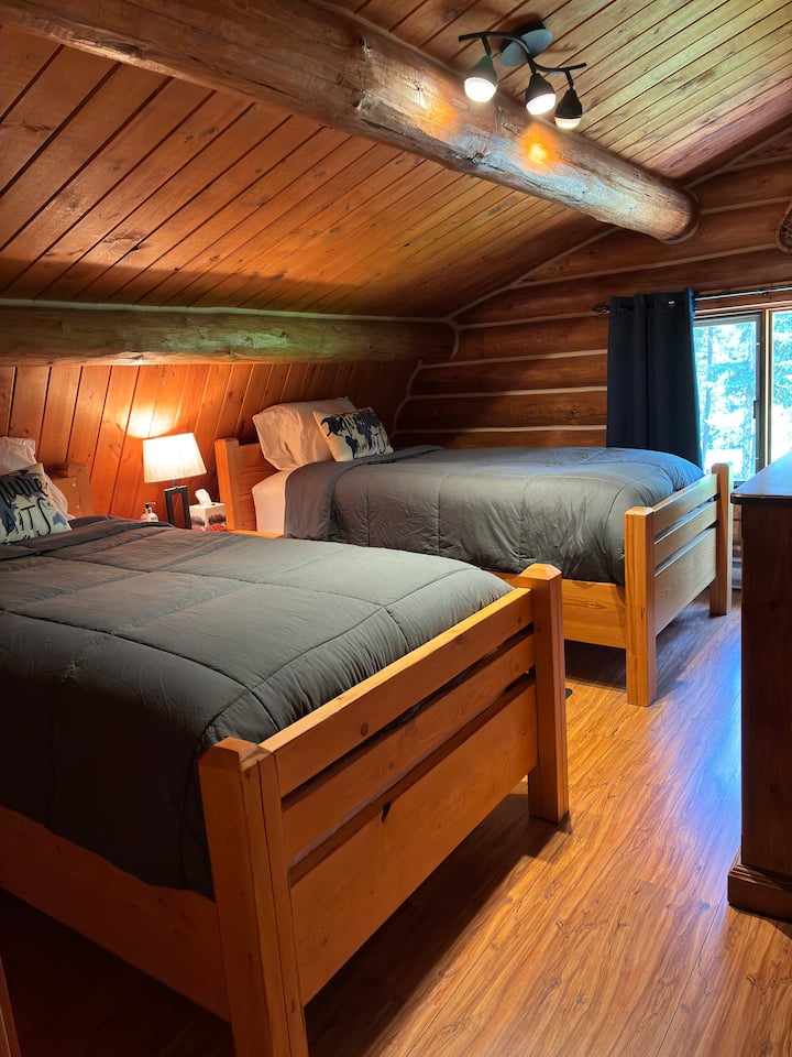 คุณจะนอนหลับสนิทในห้องนอนที่มีเตียงแฝดนี้