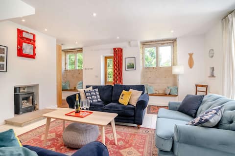 Cotswold dog friendly Cottage - The Coach House