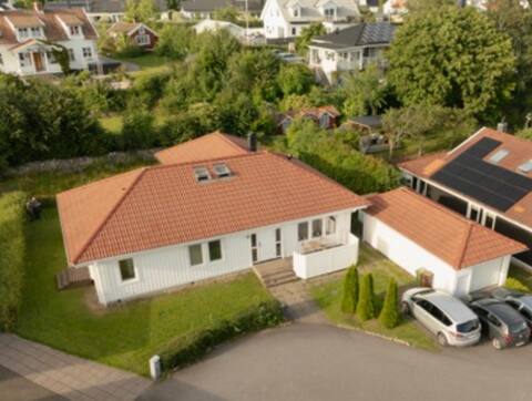Villa near the sea in quiet area