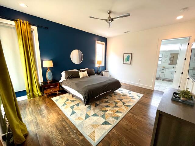 Home w/ Fenced Yard in Edgehill gallery image 5