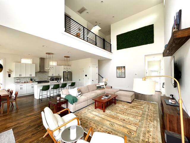 Home w/ Fenced Yard in Edgehill