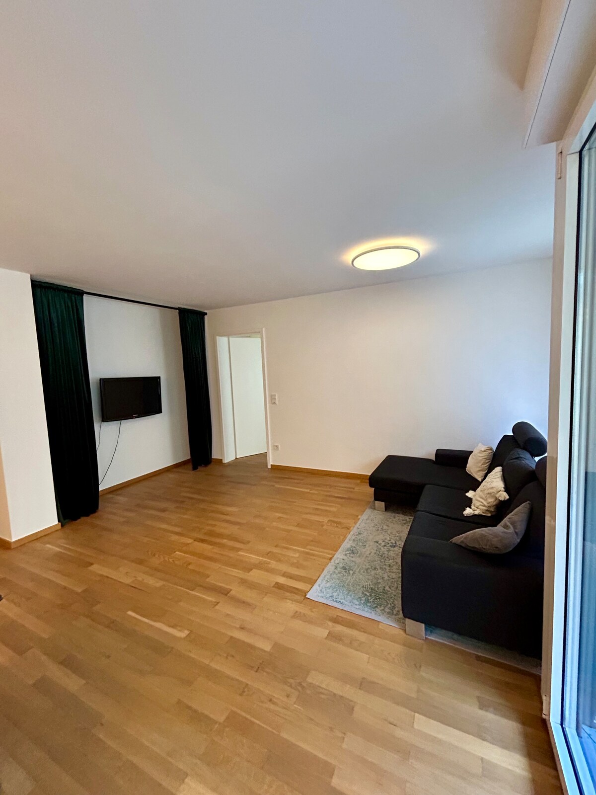 Popular Airbnb listing: Apartment near Viktualienmarkt - with Pool&Garden in Glockenbach
