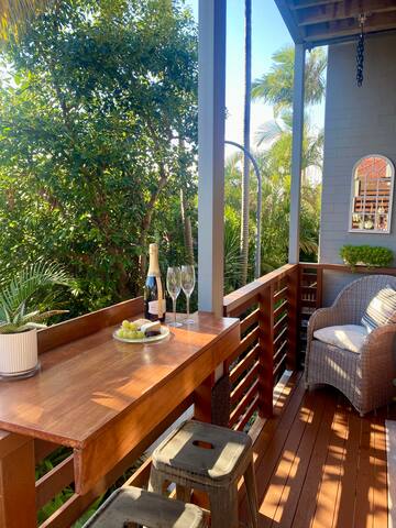 Bondi Beach ‘Garadil’ – 3BR cottage-like apartment gallery image 5