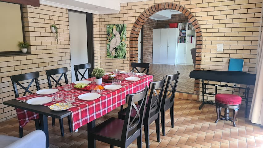 Big Holliday house with pool gallery image 5