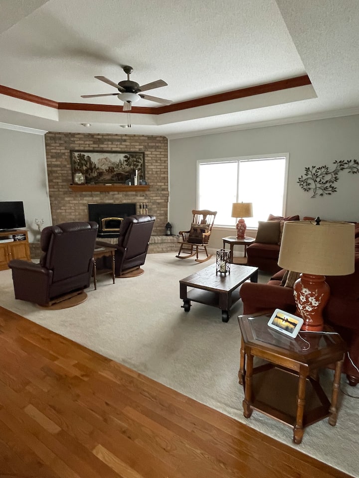 Smoky Mountains Getaway - Franklin, NC