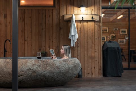 Your Place To Rest, @Galahs Nest