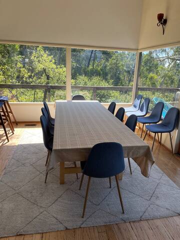 Relaxing Retreat: 3 Bedroom Overlooking the Bay gallery image 4