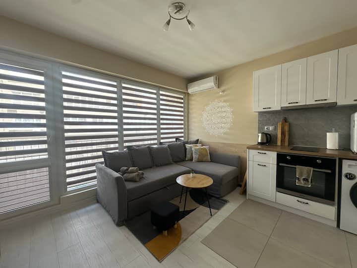 Modern One Room Apartment - Varna