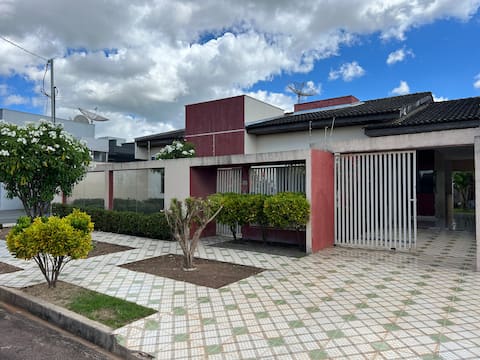 Casa Mobiliada Jardim Itaubas with air conditioning