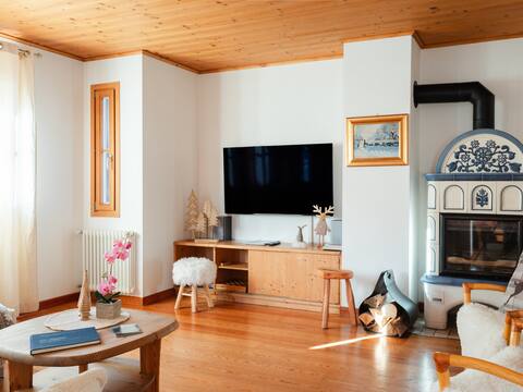 Top Airbnb: Alpine Chalet with Sauna | Bike Path 50m Away a Tarvisio