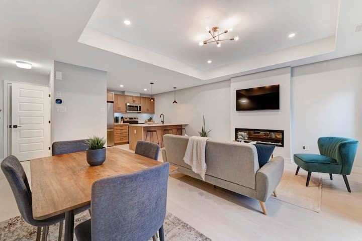 *New*clean, Luxe Home With King Bed. 22 Mins To Dl - Ottawa