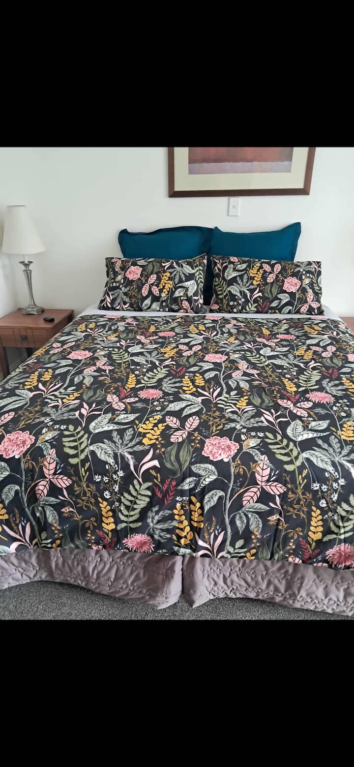 Ambienti i dhomës së gjumit