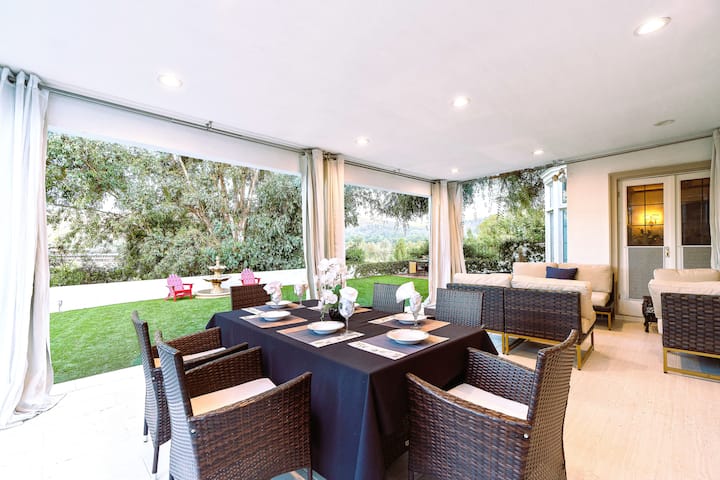 Stunning Rose Bowl Mansion 5 Minutes Walk! - Pasadena