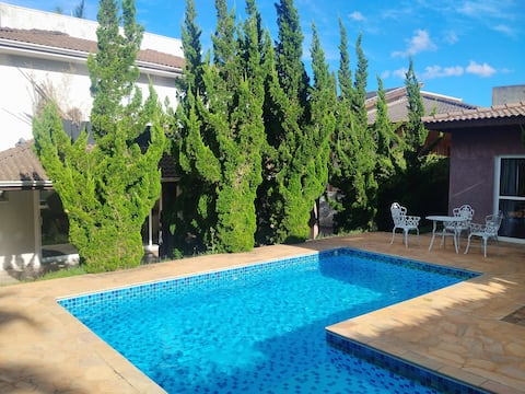 Large, safe, comfortable house for families
garage