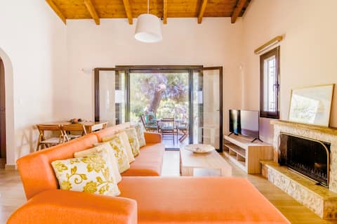 Successful Airbnb property: The Golden Pine | Private Forest Retreat Lagonisi in Δήμος Σαρωνικού