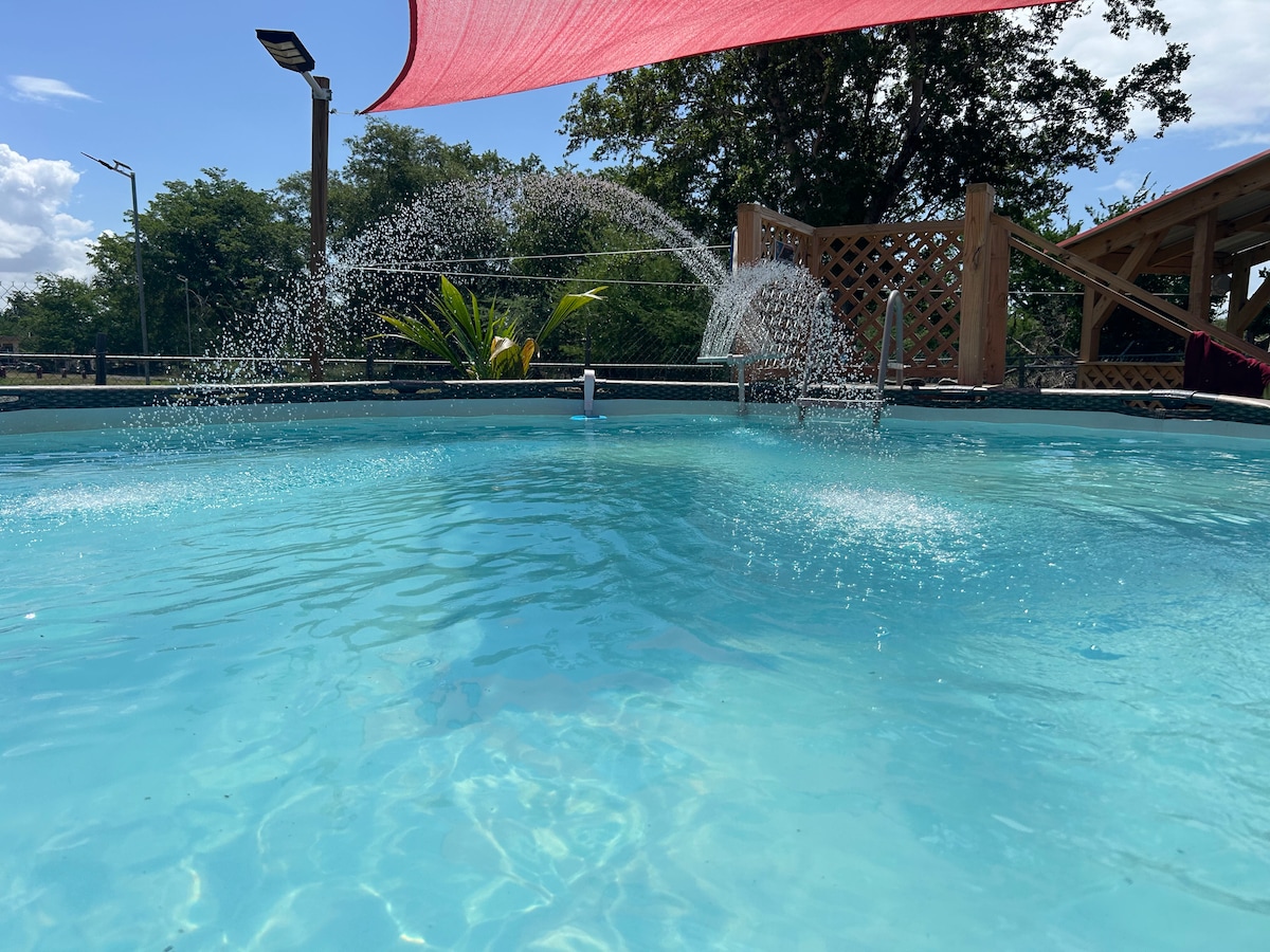Top Airbnb: The beach house at El Combate in Pole Ojea