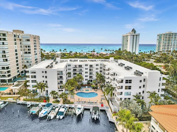Bella Vita- Paradise Is Only A Few Steps Away! - Pompano Beach, FL