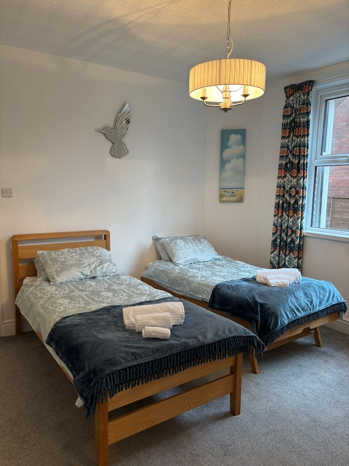 غرفة النوم 2