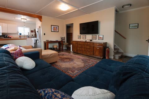 Top Airbnb: Cozy Coastal Getaway 4 bedroom home on Homer Spit in Homer