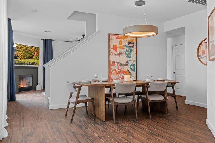 6 Bedroom Villa | Pool | Hot Tub | Party Cabana gallery image 5