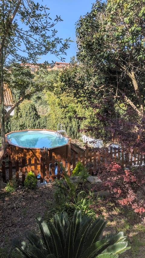 Retreat for groups and families near Barcelona