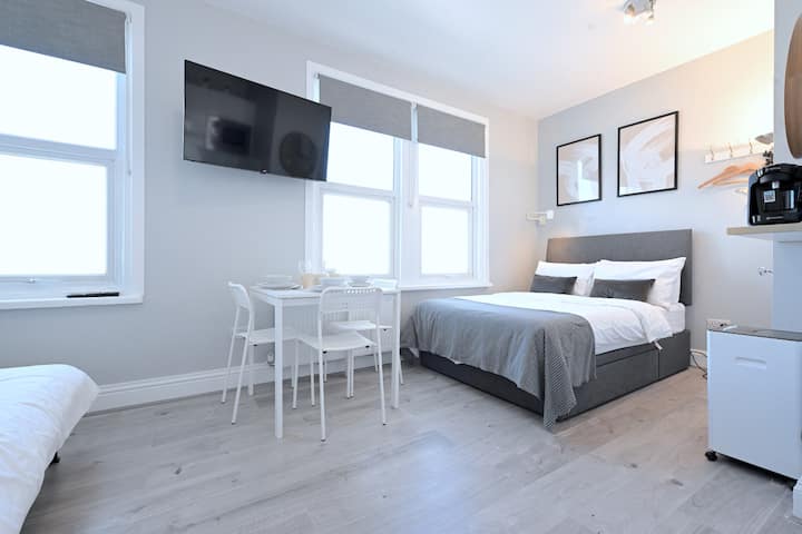 London Studios Fulham Near District Line - Londres