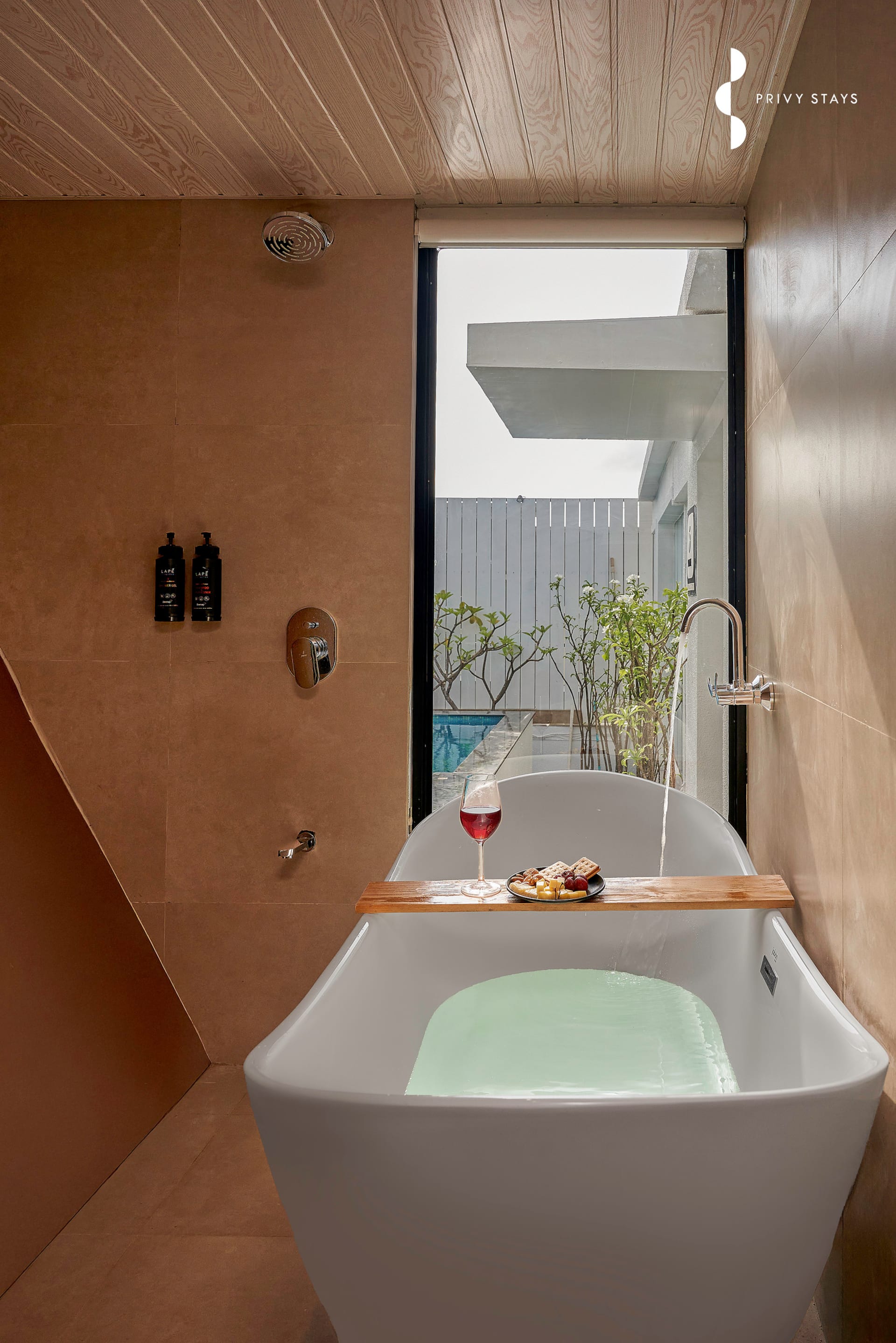PrivyStays St. Ricky's Apartment Hotel — photo 2