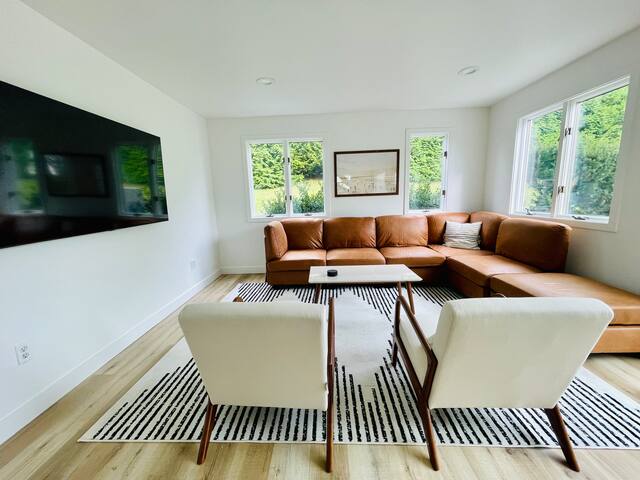 Kai Kai House: 4 bedroom ALL w/en-suite bathrooms gallery image 3