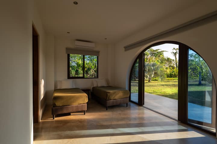 “Plenty of room for everyone to relax or play.” — Adriana
