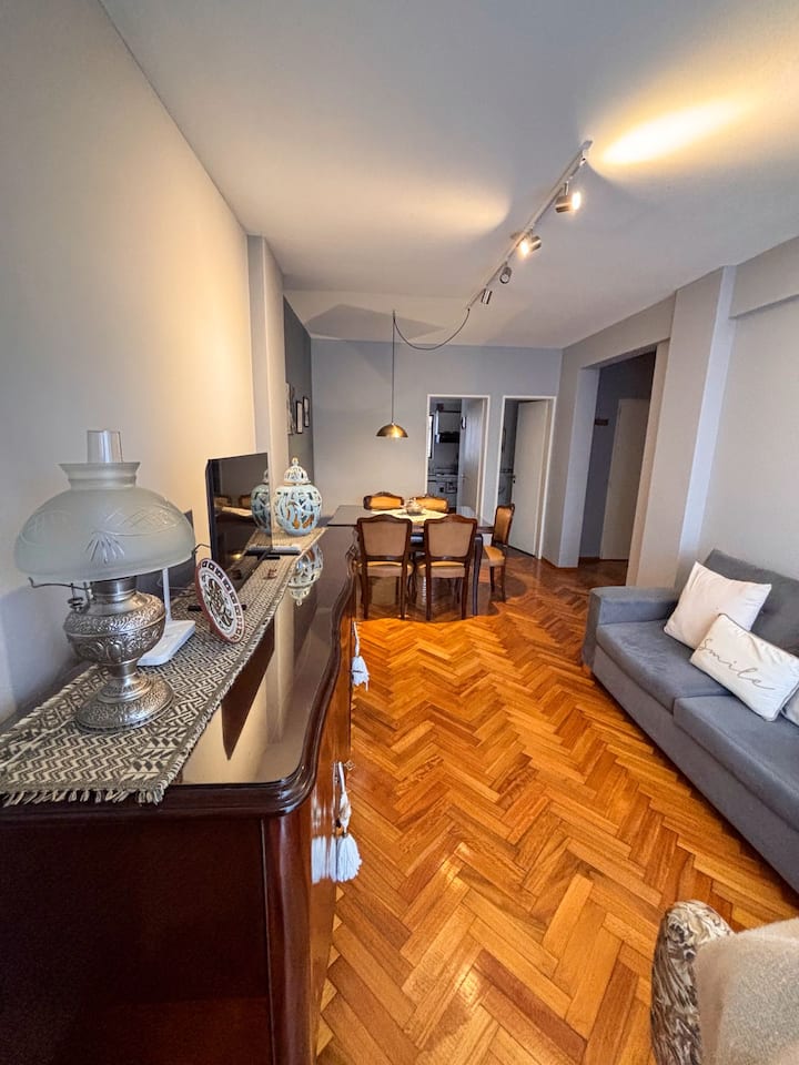 Двухкомнатная квартира с балконом в Vicente López