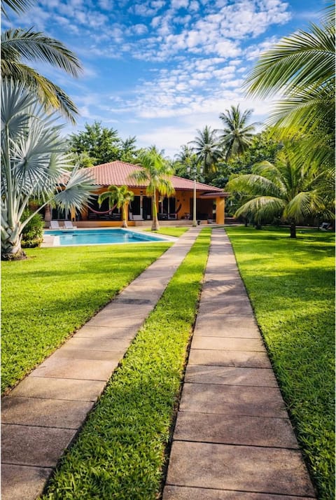 Rancho Bahamas, Playa el Espino Surf City 2