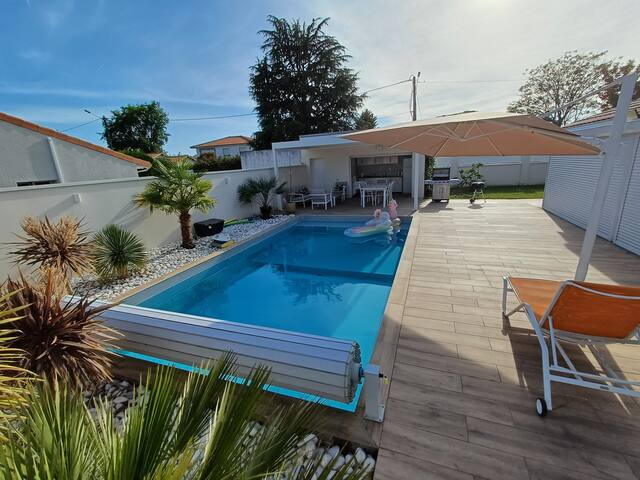 Maison/Villa climatisée avec piscine chauffée