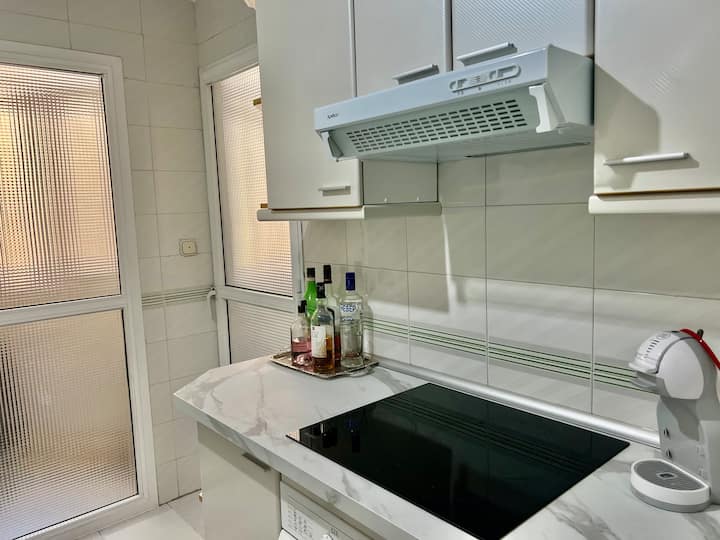 Solkysten - Nyrenoveret Lejl. - 5 Min Til Stranden - Fuengirola