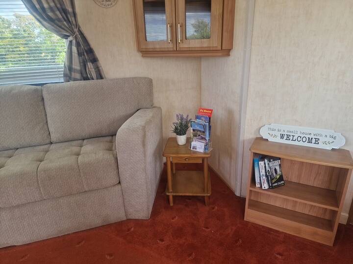 Bryn Derw 6 Berth Caravan - Mold