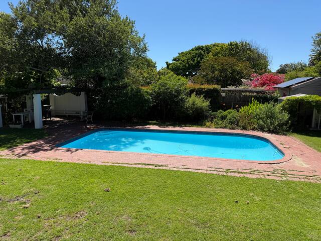 Large family home gallery image 3