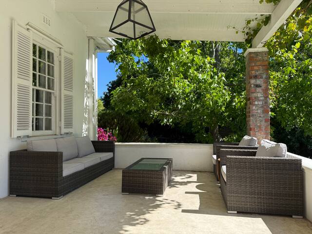 Large family home gallery image 5