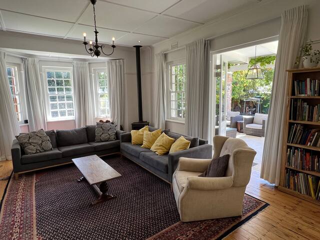 Large family home gallery image 2