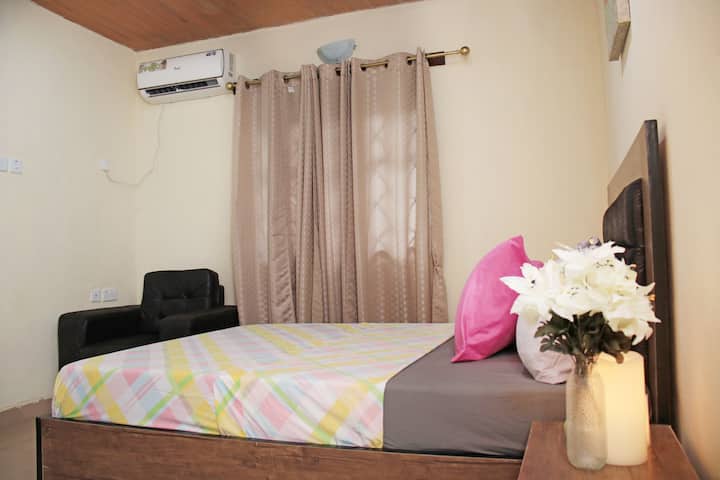 غرفة النوم 1