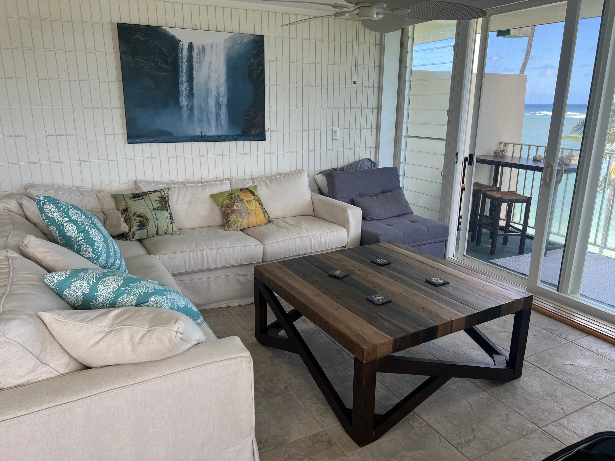 Hawaiian sunrise retreat - Image 4