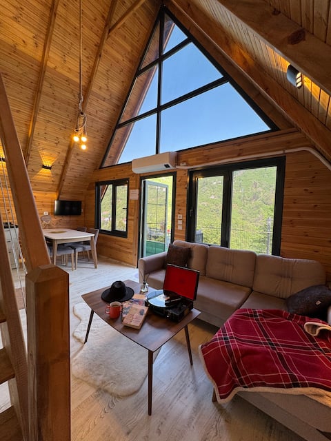 Top Airbnb: Hidden Garden Bungalow 1 in Yomra