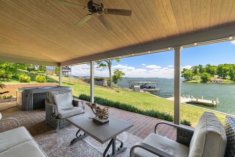 Grassy Knoll w Hot Tub | Kayaks | Pier near RTJ