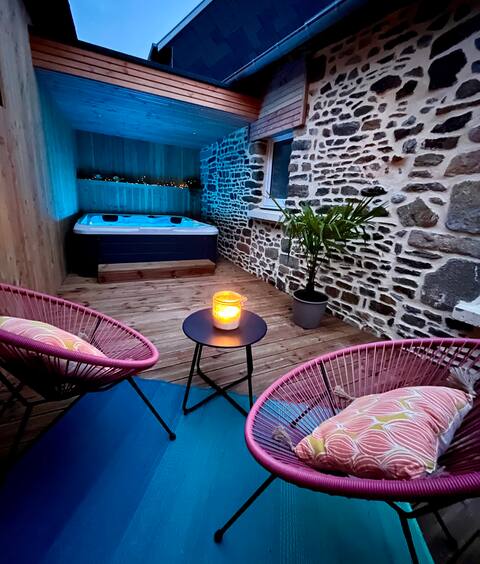 Renovated townhouse Baie du Mont St Michel