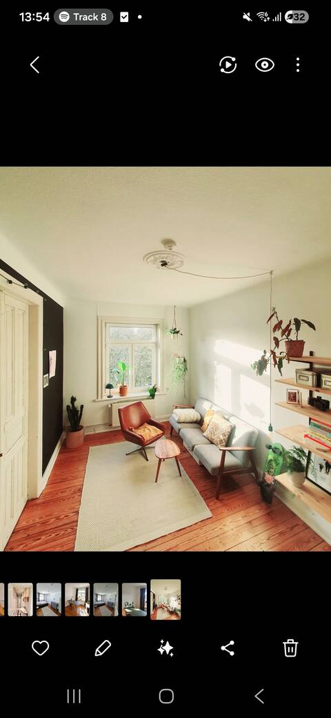 Top Airbnb: Sun-drenched. Apartment with 1.60 m king-size bed in Ottensen